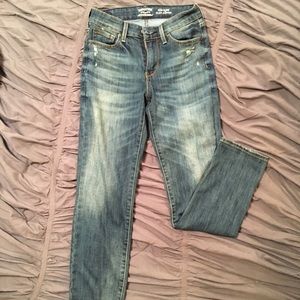 Signature Levi Strauss Mid Rise Jeans